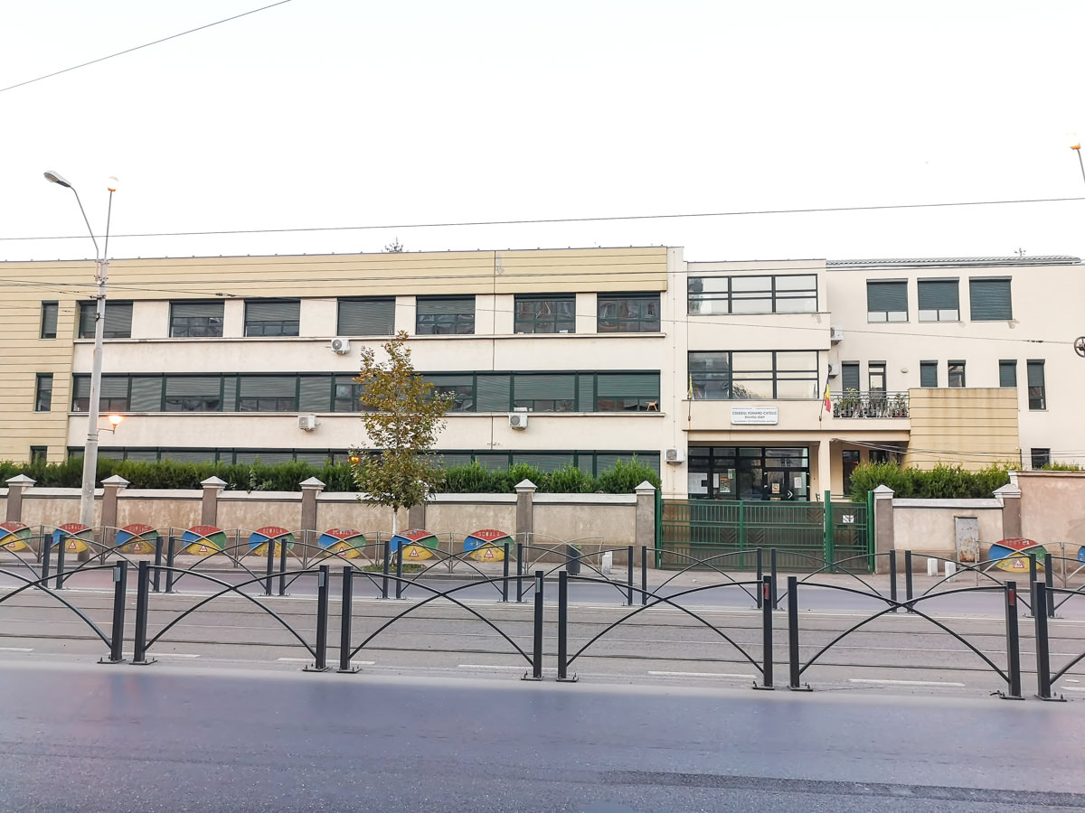 Colegiul Romano-Catolic "Sfantul Iosif"