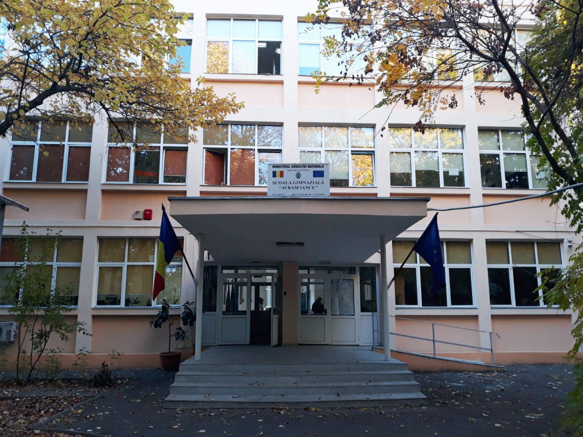 Școala Gimnazială "Avram Iancu"